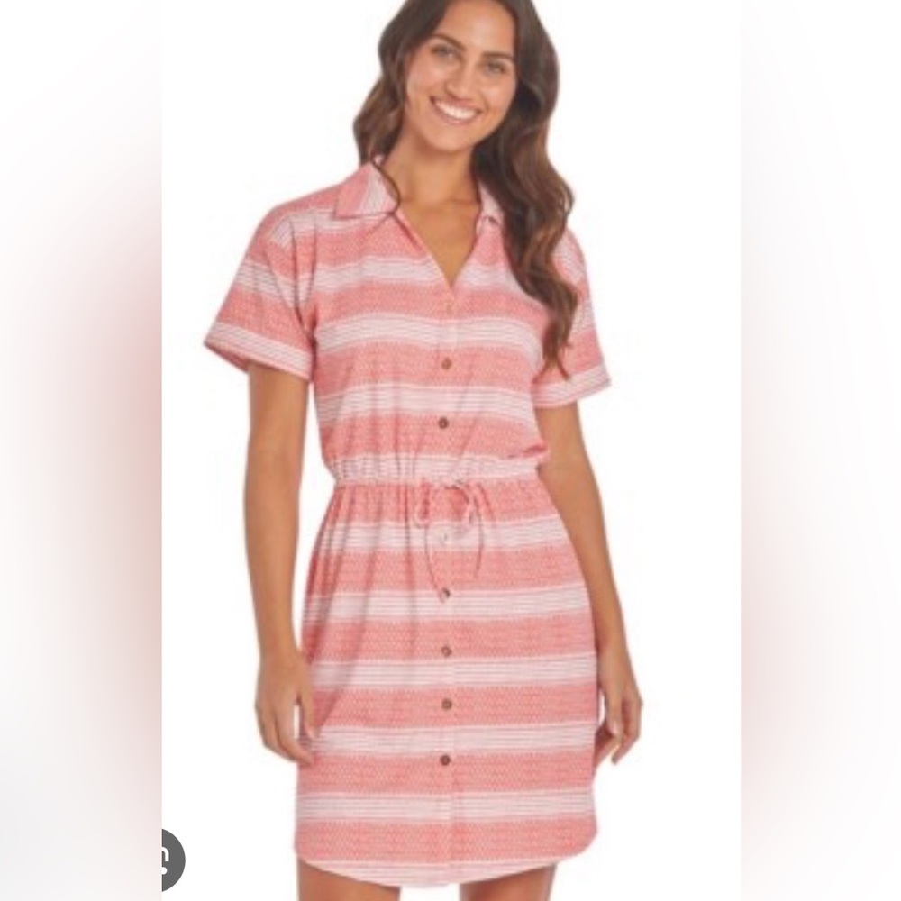 Cabana Life SPF Size Small Coral and White Patterned Dress